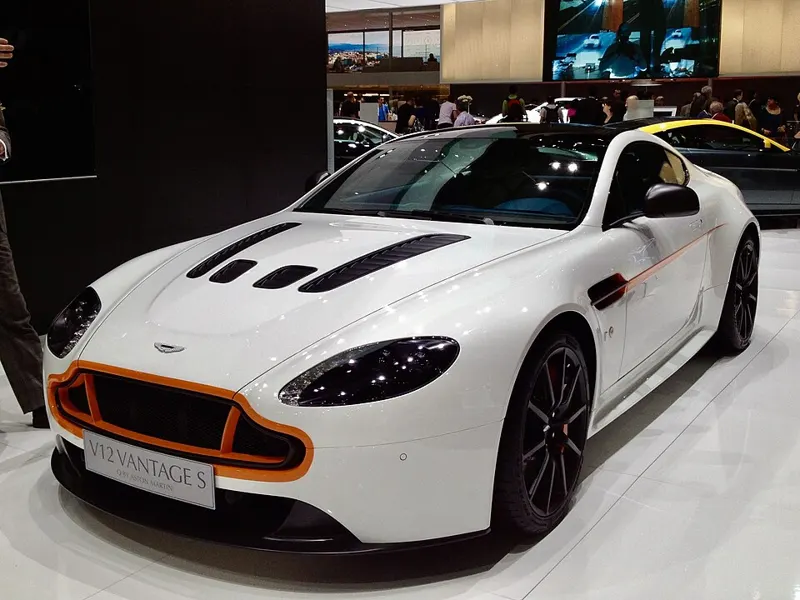Aston Martin V12 Vantage Coupe