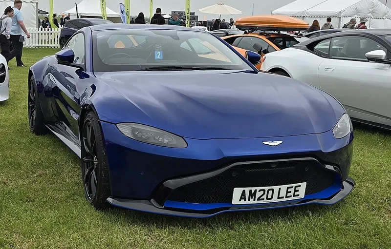 Aston Martin Vantage