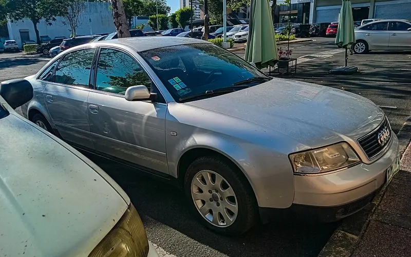 2000 Audi A6