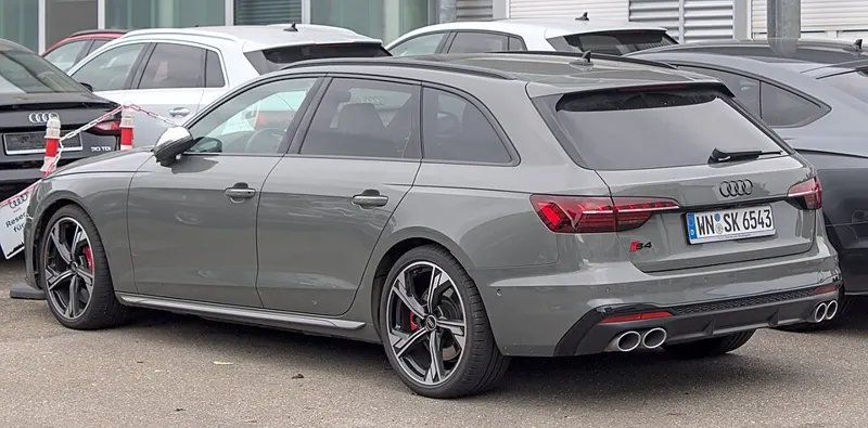 Audi S4