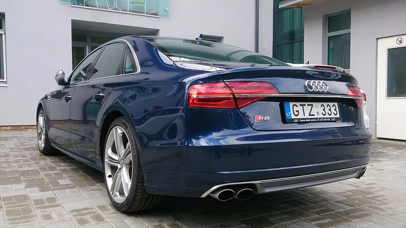 2017 Audi S8