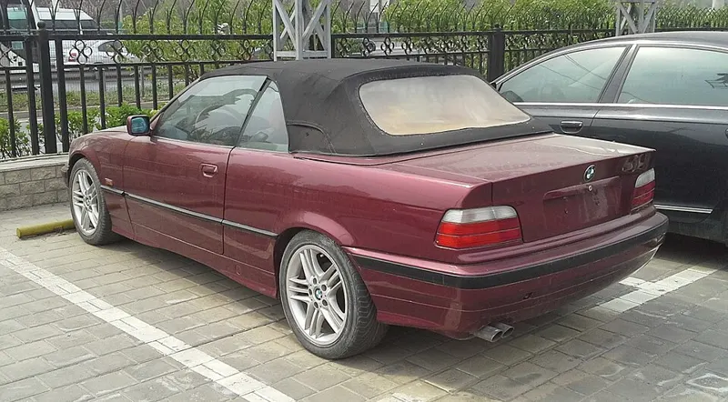 BMW 328I