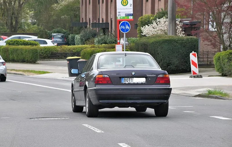 1996 BMW 740I