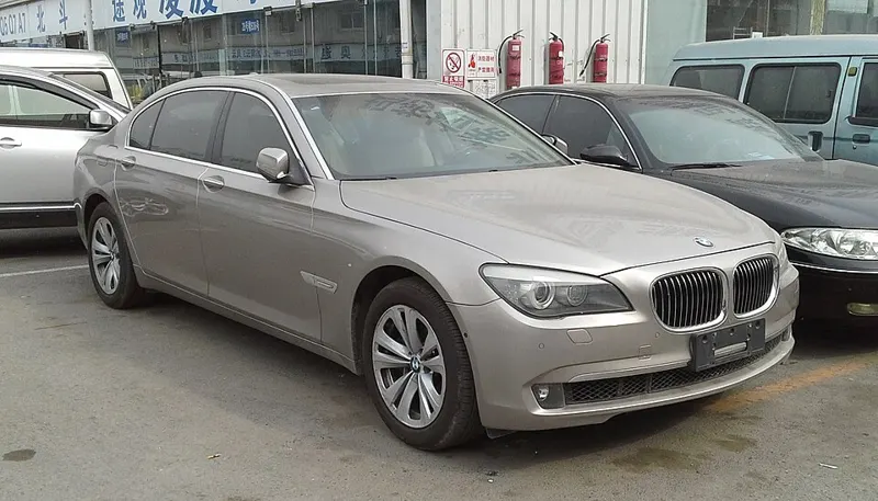 2013 BMW 740I
