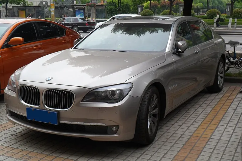 BMW 750IX