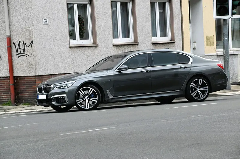 BMW 750LI