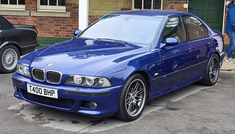 2002 BMW M5