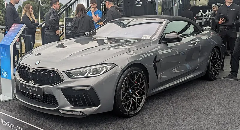 BMW M8