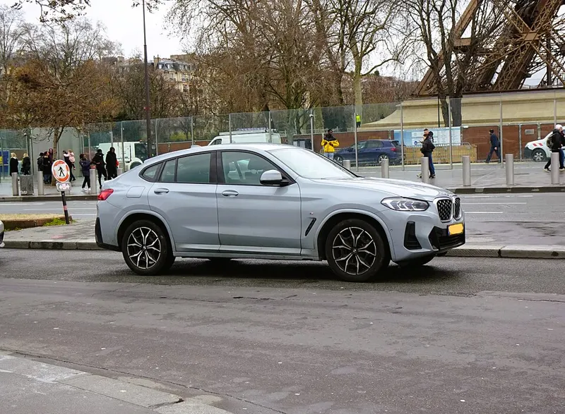 2021 BMW X4