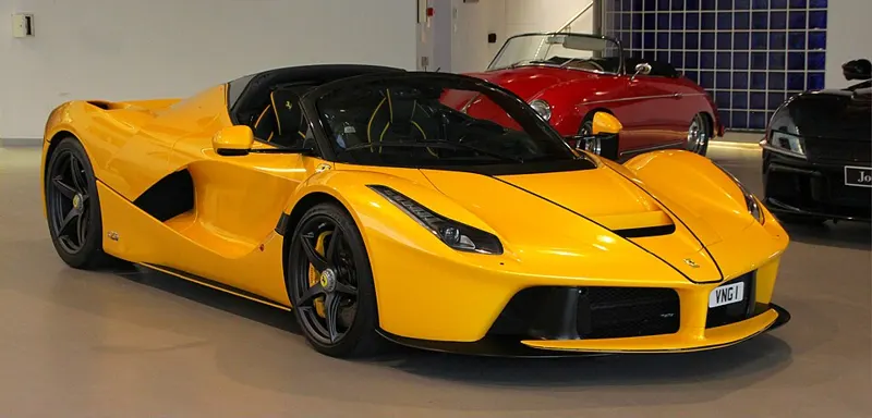 Ferrari Laferrari Aperta