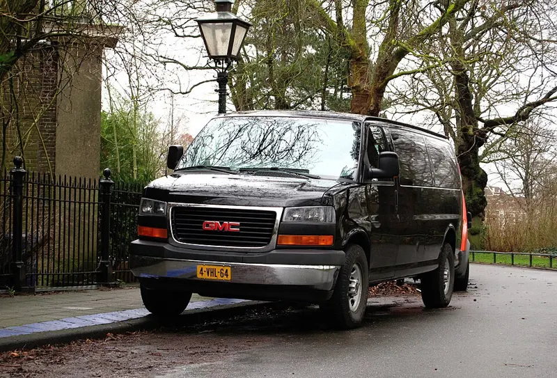 2009 GMC Savana 3500