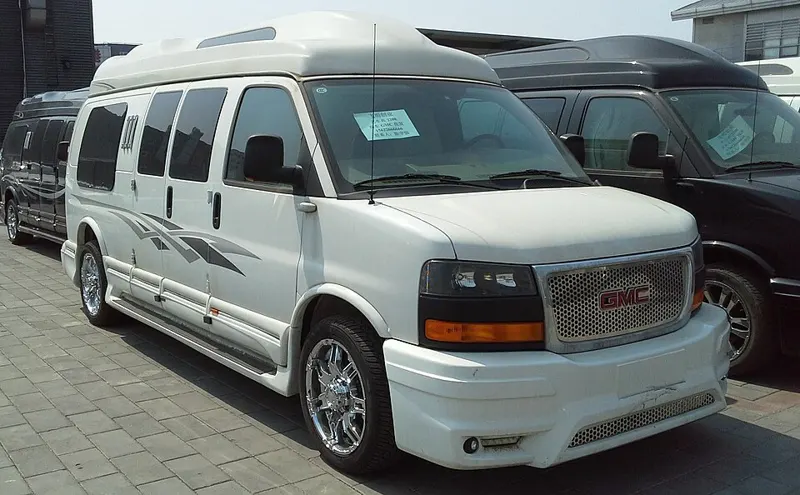 GMC Savana 3500