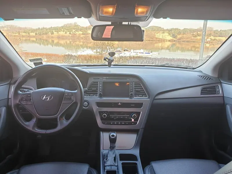 Hyundai Sonata Hybrid