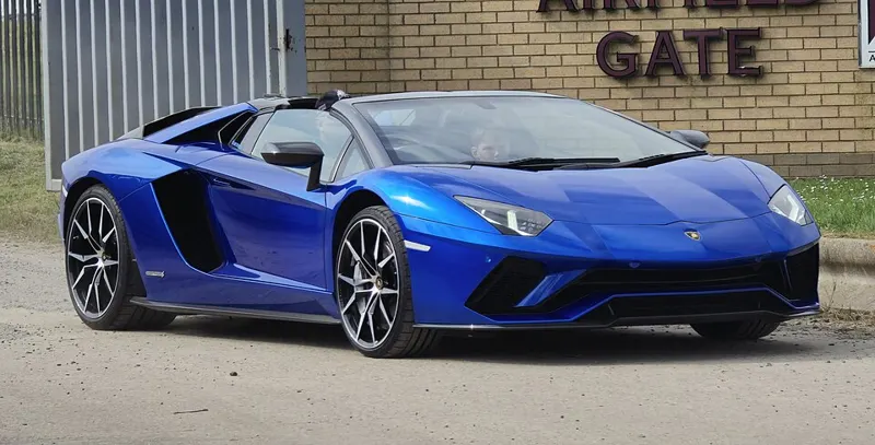 Lamborghini Aventador S Roadster