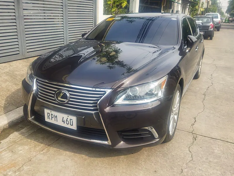 Lexus LS460