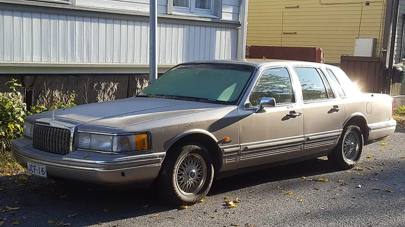 1995 Lincoln Town Car