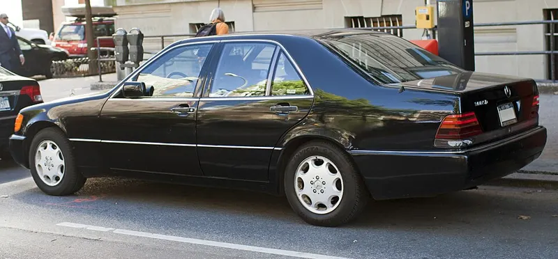 Mercedes-Benz 300SD