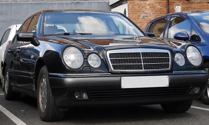 Mercedes-Benz E430