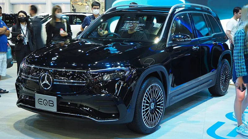 Mercedes-Benz Eqb 250+