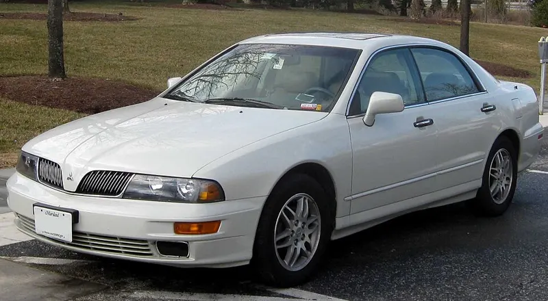 Mitsubishi Diamante