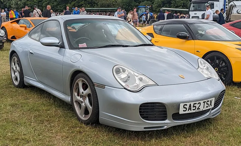Porsche 911 GT2