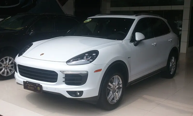 2016 Porsche Cayenne Gts