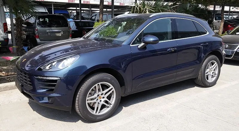 2016 Porsche Macan Turbo