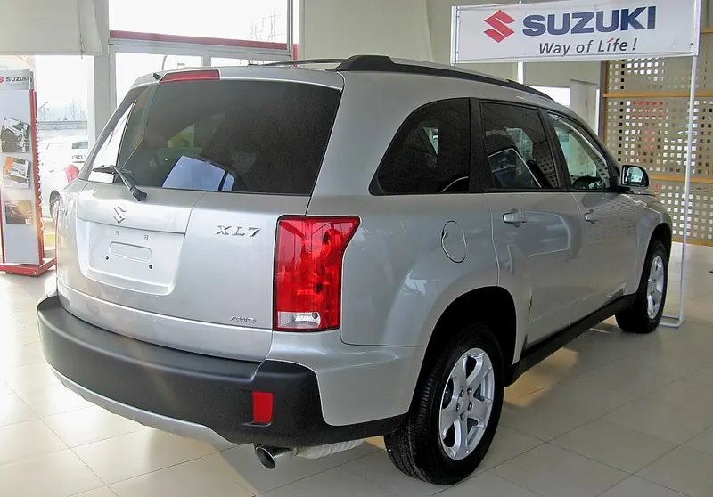 Suzuki XL7