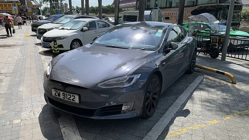 Tesla Model S