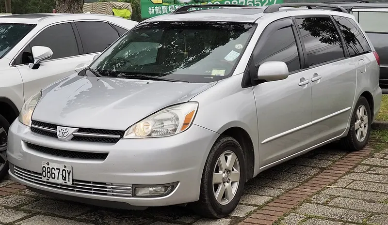 2004 Toyota Sienna