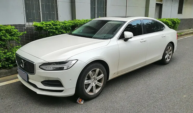 2021 Volvo S90