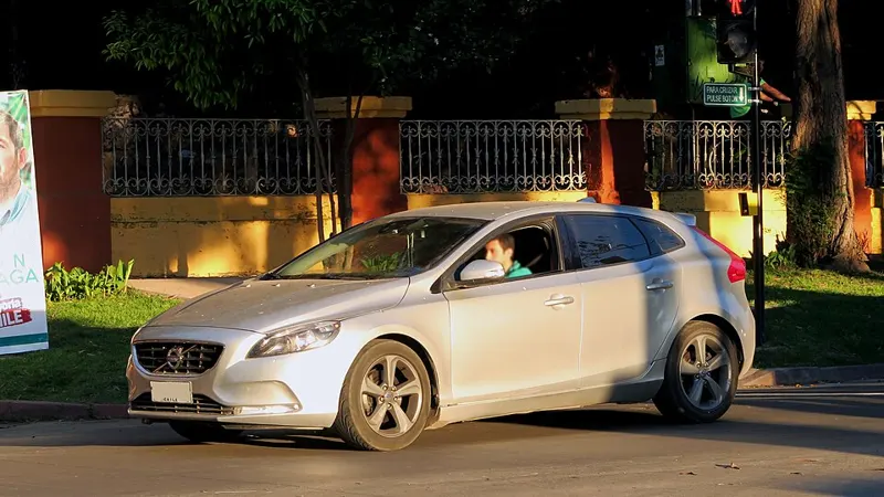 Volvo V40