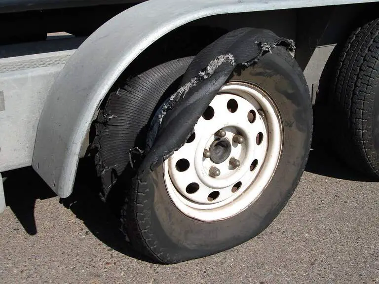 Can You Drive Trailer With Blown Tire?